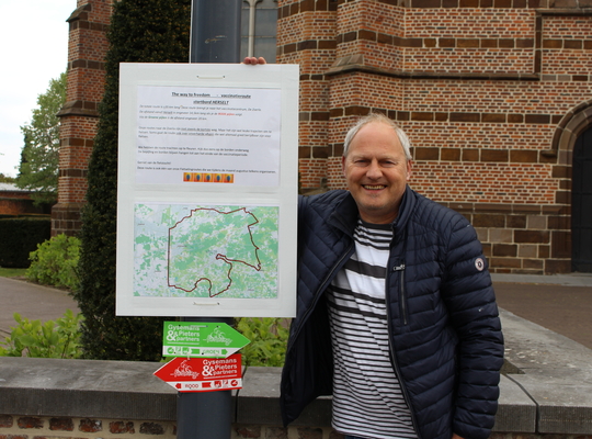 schepen Mark Van den Wouwer aan startpunt Herselt